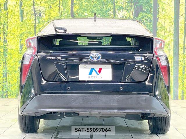 Toyota PRIUS 2018-01 6673192-14