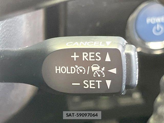 Toyota PRIUS 2018-01 6673192-4