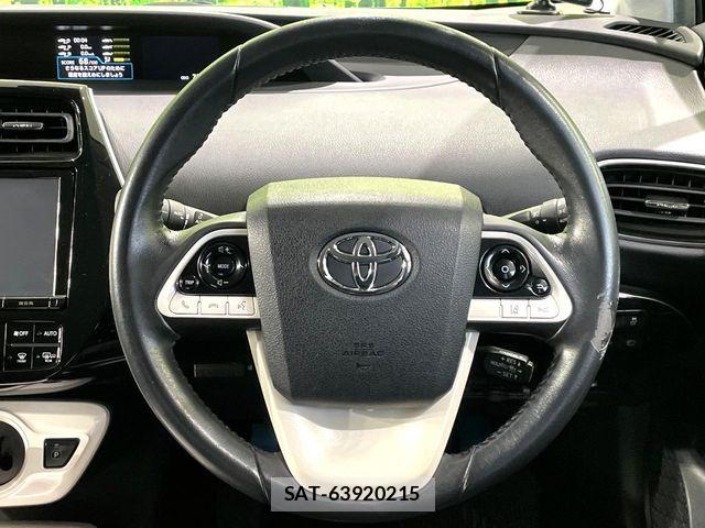 Toyota PRIUS 2017-10 6673196-10