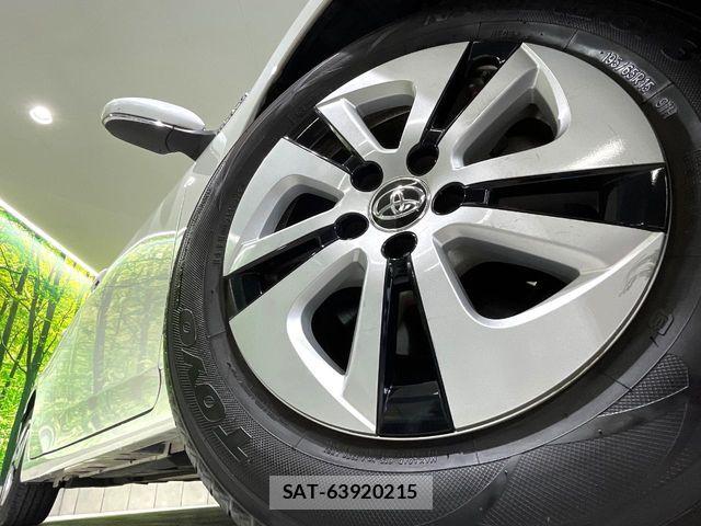 Toyota PRIUS 2017-10 6673196-12