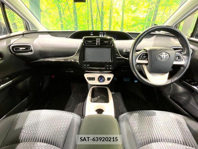 Toyota PRIUS 2017-10 6673196-1
