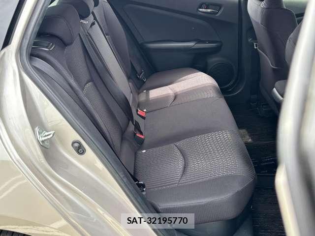 Toyota PRIUS 2017-12 6677546-19