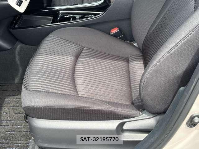 Toyota PRIUS 2017-12 6677546-27