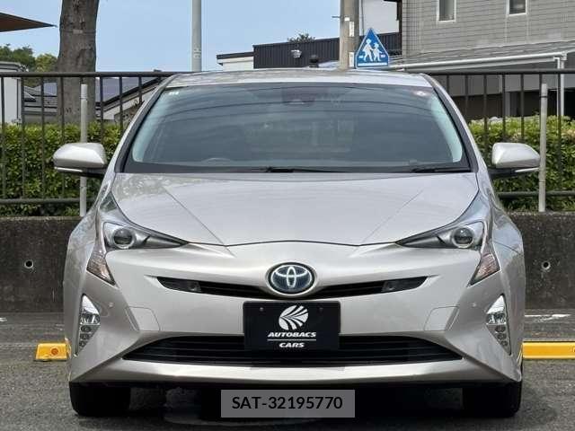 Toyota PRIUS 2017-12 6677546-5