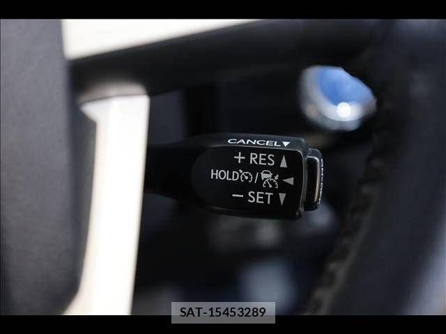 Toyota PRIUS 2015-12 6677533-16
