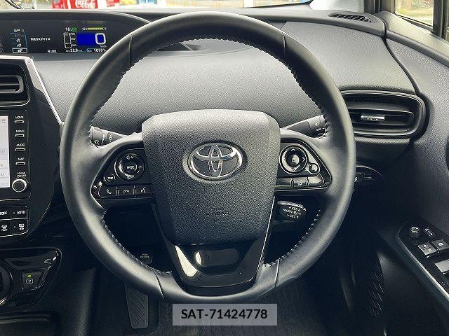 Toyota PRIUS 2022-11 6677532-13