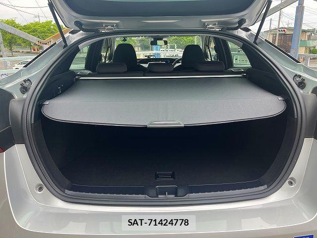 Toyota PRIUS 2022-11 6677532-20