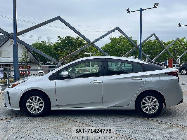 Toyota PRIUS 2022-11 6677532-23