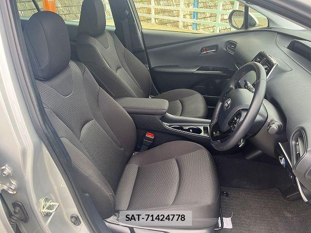 Toyota PRIUS 2022-11 6677532-3