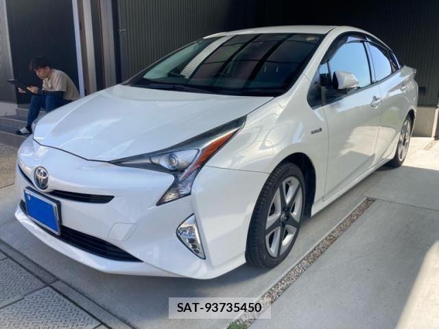 Toyota PRIUS 2018-07 6677565-0