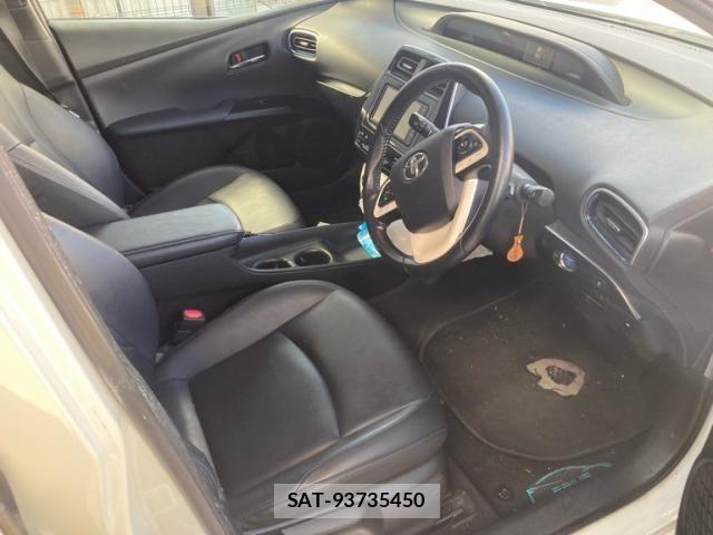 Toyota PRIUS 2018-07 6677565-9