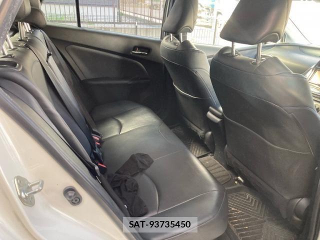 Toyota PRIUS 2018-07 6677565-10