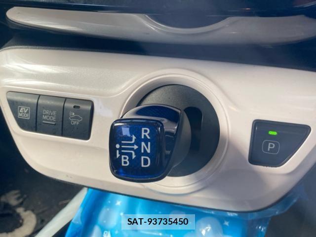 Toyota PRIUS 2018-07 6677565-22