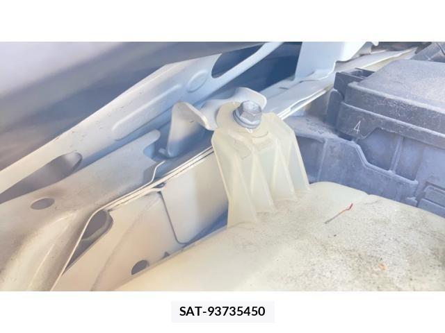Toyota PRIUS 2018-07 6677565-26