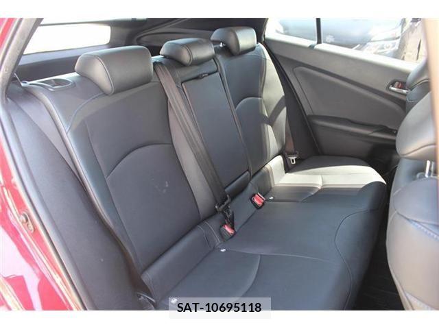 Toyota PRIUS 2018-03 6677556-28