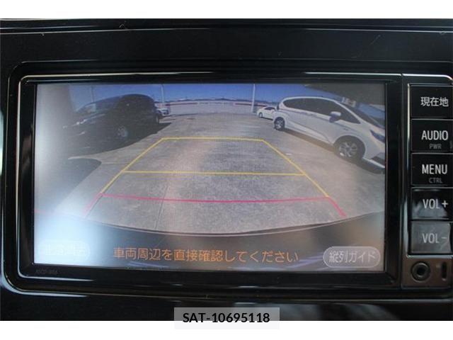 Toyota PRIUS 2018-03 6677556-2