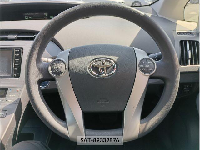 Toyota PRIUS 2015-12 6677566-12