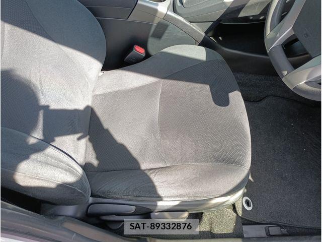 Toyota PRIUS 2015-12 6677566-14