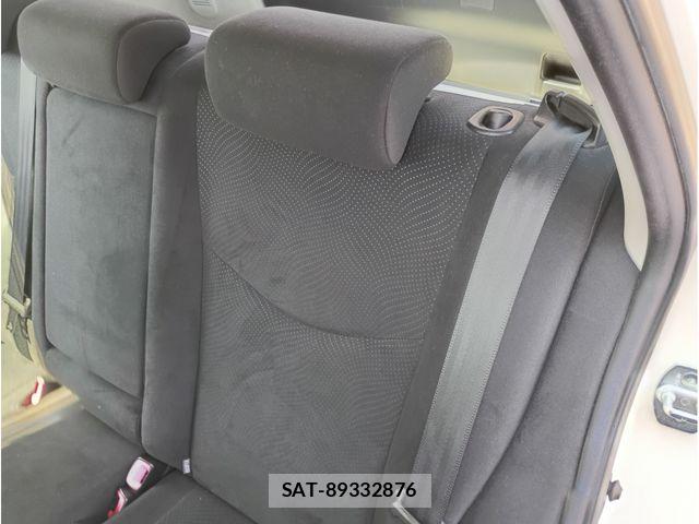 Toyota PRIUS 2015-12 6677566-15