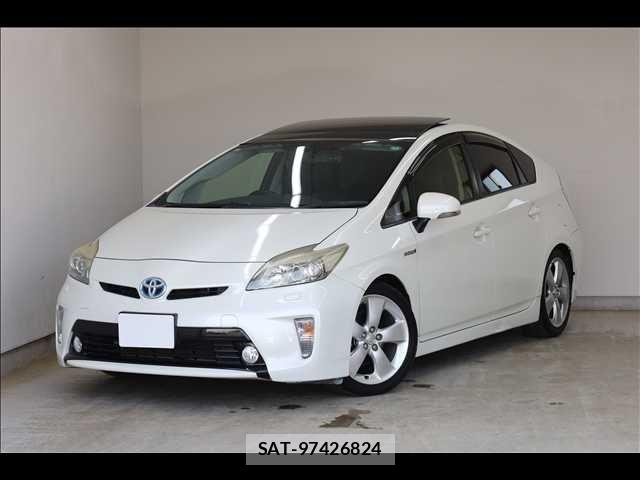 Toyota PRIUS 2015-10 6677561-0