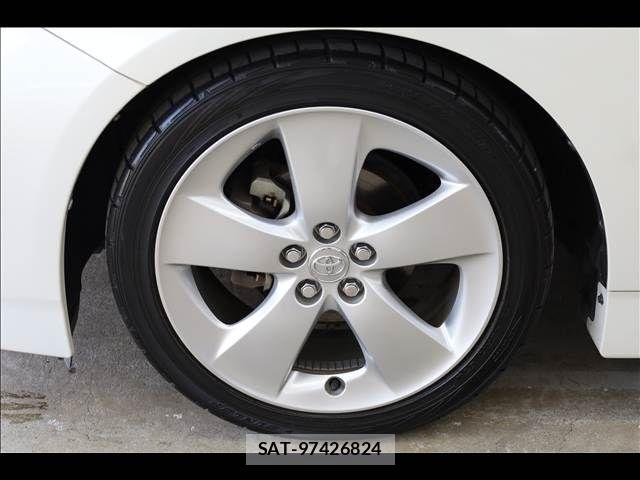 Toyota PRIUS 2015-10 6677561-13