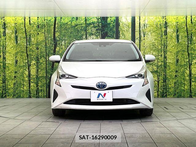 Toyota PRIUS 2018-04 6677555-13