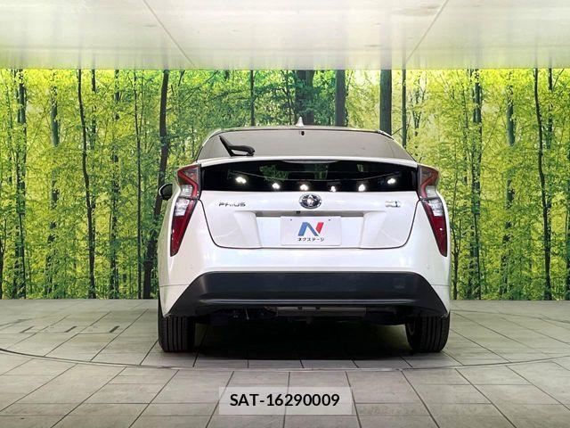 Toyota PRIUS 2018-04 6677555-14