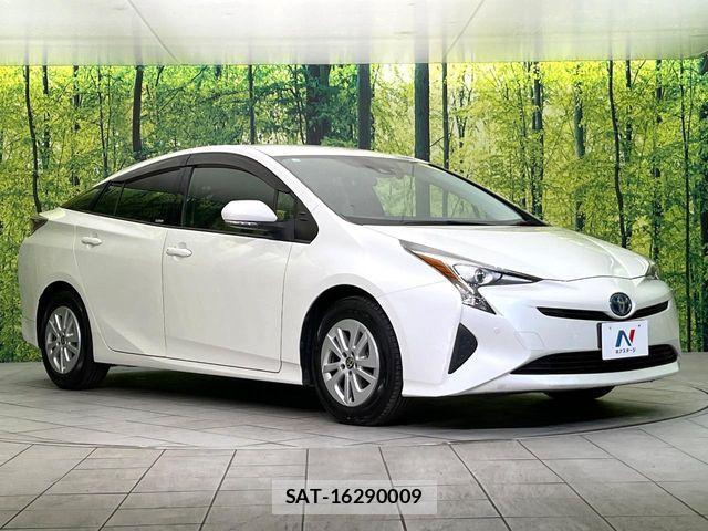 Toyota PRIUS 2018-04 6677555-15