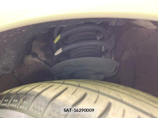 Toyota PRIUS 2018-04 6677555-19