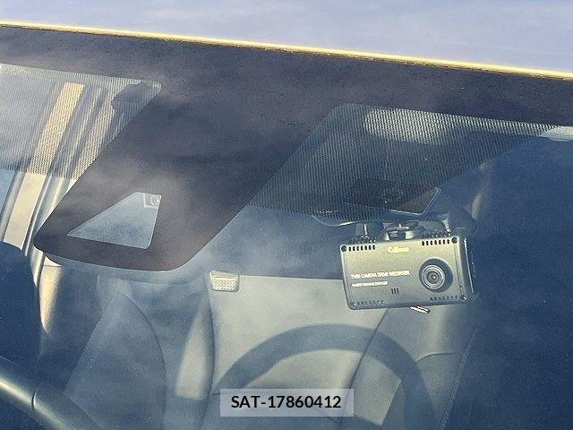 Toyota PRIUS 2021-02 6677531-11