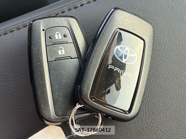 Toyota PRIUS 2021-02 6677531-25