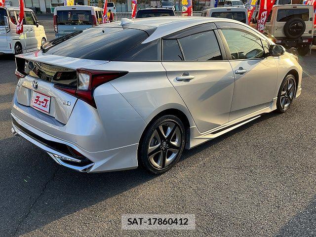 Toyota PRIUS 2021-02 6677531-2