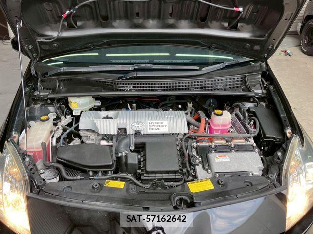 Toyota PRIUS 2010-06 6677568-26