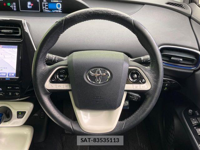 Toyota PRIUS 2016-05 6677547-10