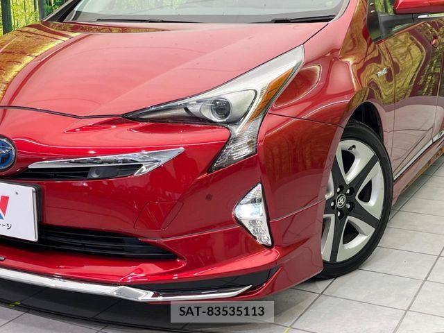 Toyota PRIUS 2016-05 6677547-11