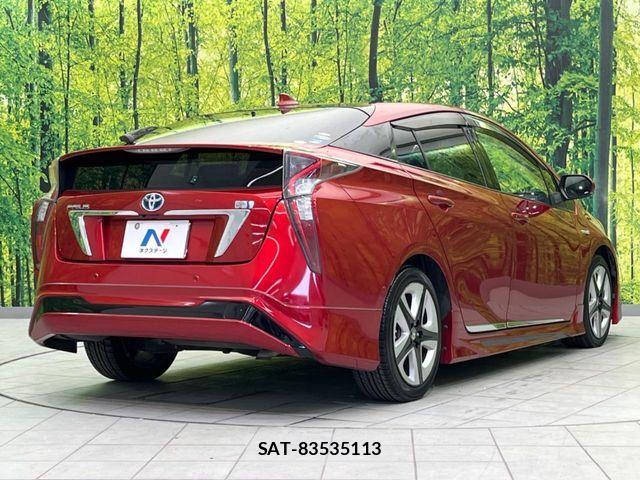 Toyota PRIUS 2016-05 6677547-16