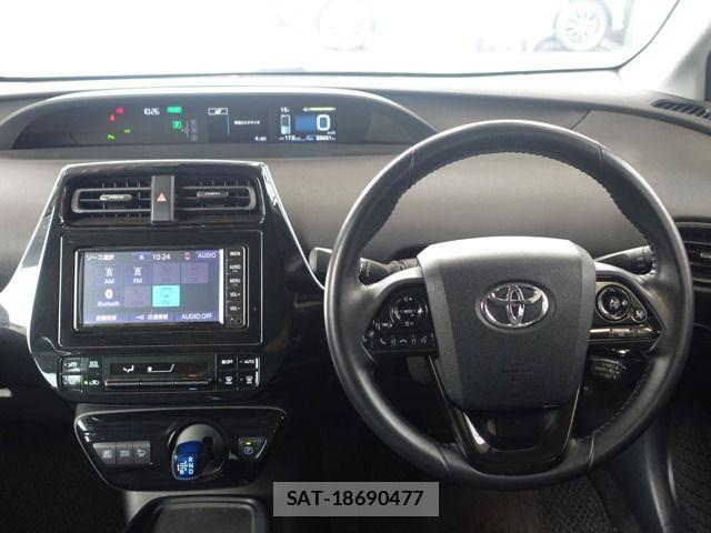 Toyota PRIUS 2019-12 6677537-19