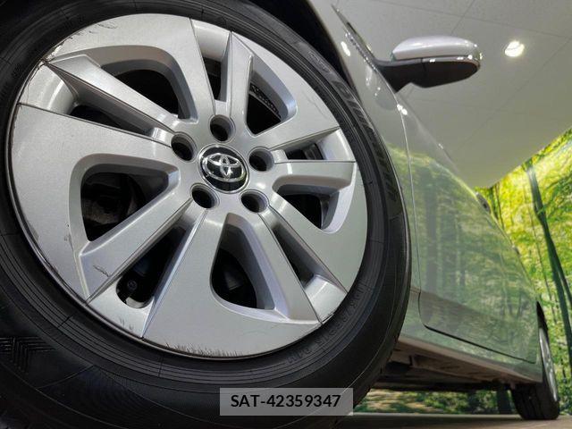 Toyota PRIUS 2018-05 6677545-13