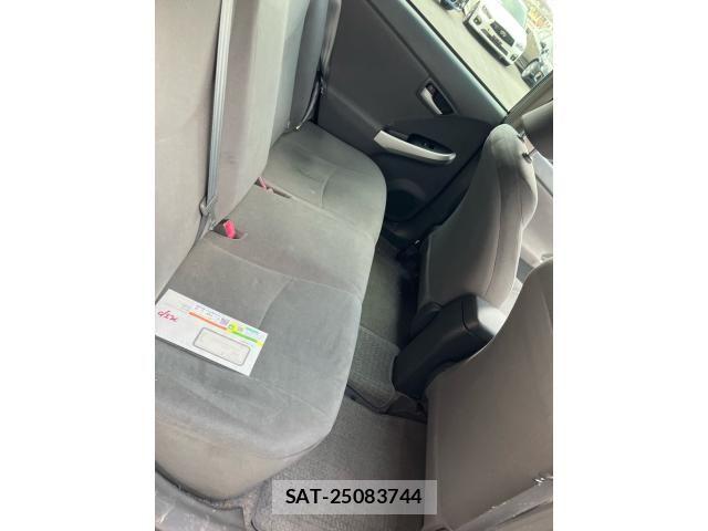 Toyota PRIUS 2010-02 6677583-11