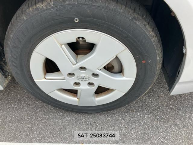 Toyota PRIUS 2010-02 6677583-4