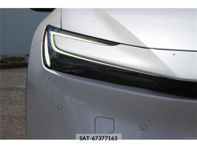 Toyota PRIUS 2023-05 6677518-9