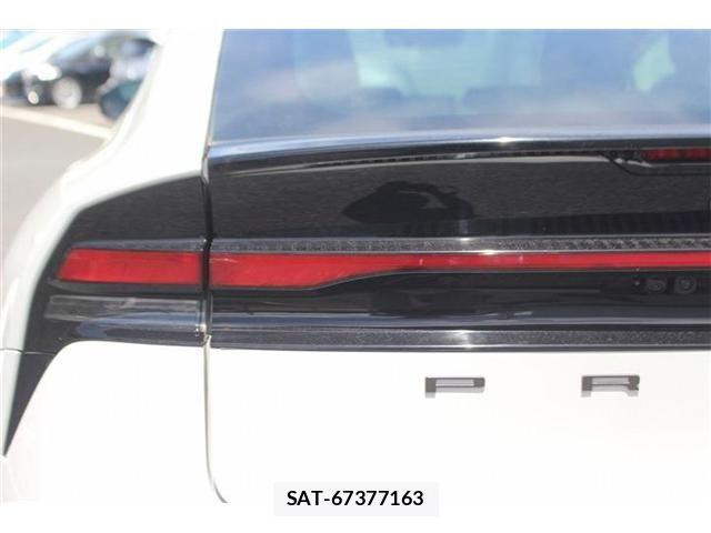 Toyota PRIUS 2023-05 6677518-10