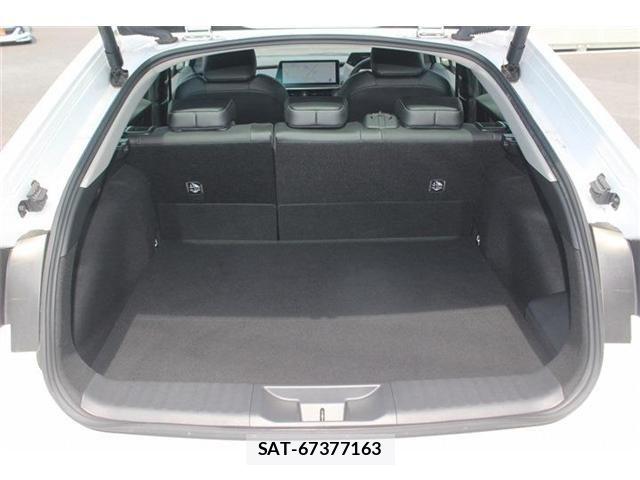 Toyota PRIUS 2023-05 6677518-16