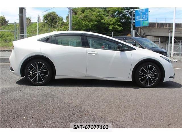 Toyota PRIUS 2023-05 6677518-6