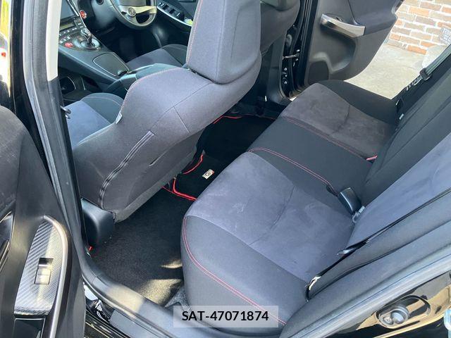 Toyota PRIUS 2013-11 6677572-14