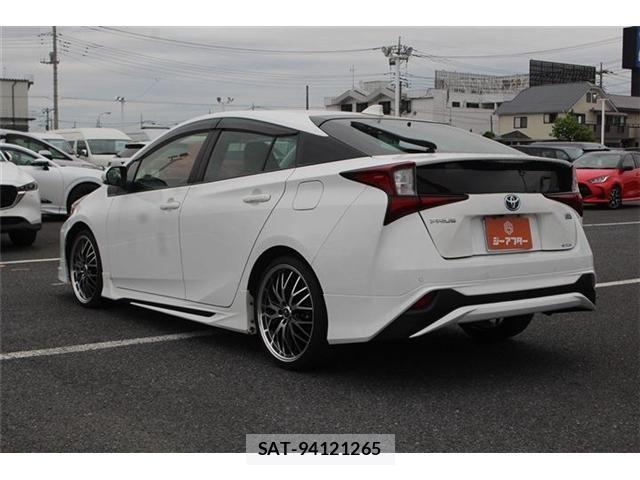 Toyota PRIUS 2020-07 6677535-10
