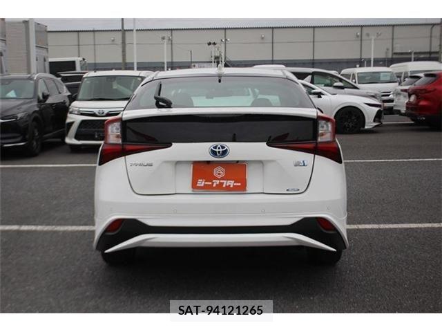 Toyota PRIUS 2020-07 6677535-11