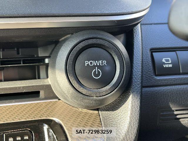 Toyota PRIUS 2023-06 6677522-17