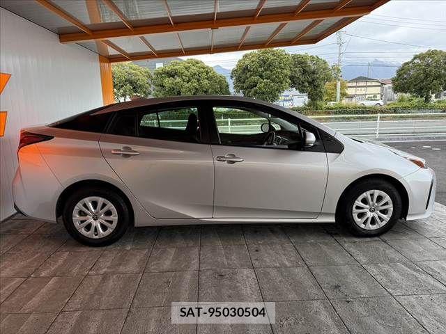 Toyota PRIUS 2021-04 6682822-10