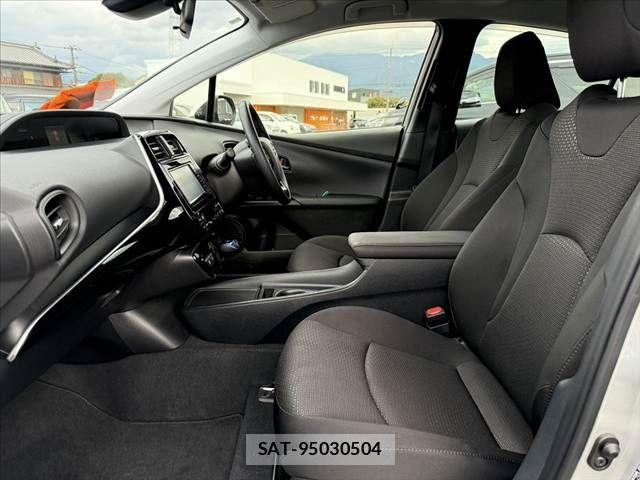 Toyota PRIUS 2021-04 6682822-16